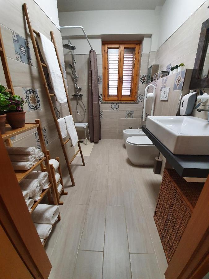 New Panorama Villa Рипосто Екстериор снимка