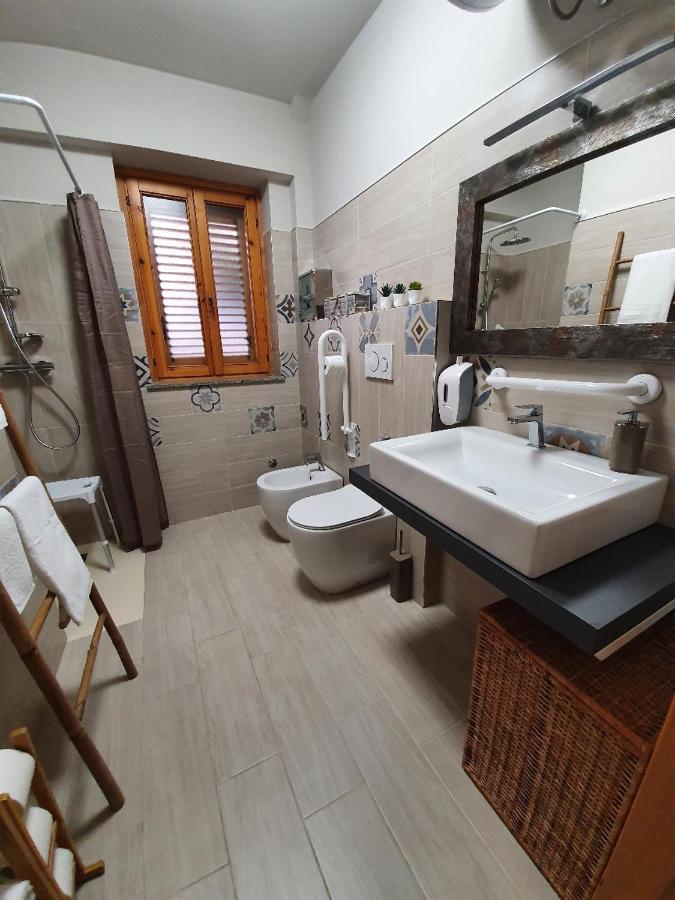 New Panorama Villa Рипосто Екстериор снимка