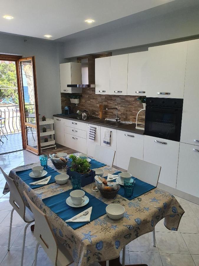 New Panorama Villa Рипосто Екстериор снимка